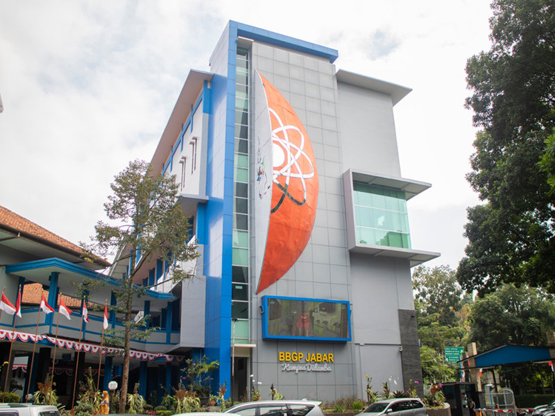 Perpustakaan Diponegoro